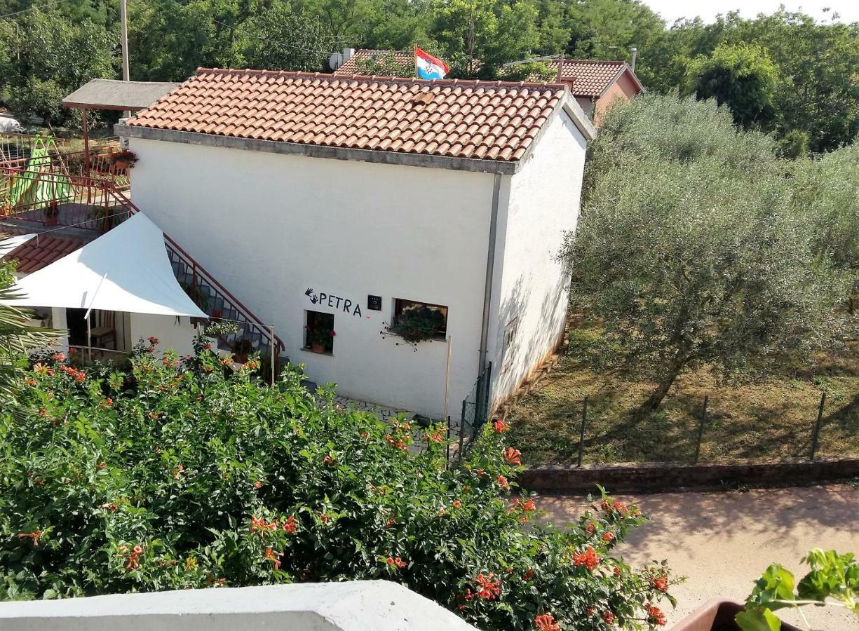 Kuca Za Odmor Petra Apartment Cepljani Exterior photo